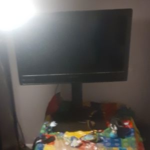 50 inches n a 32inches flat screen TVs